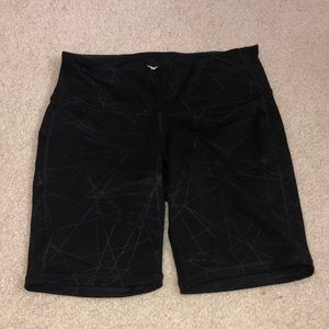 Woman Old Navy Biker Shorts